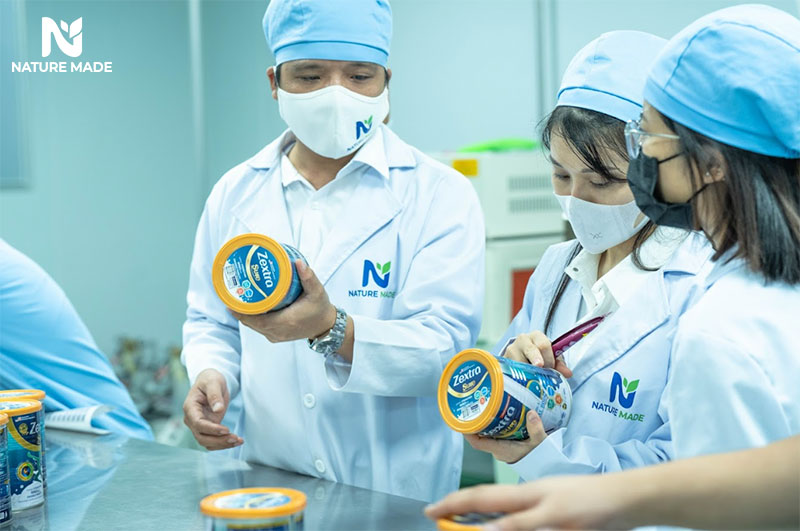 nhà máy sản xuất sữa với công nghệ hiện đại